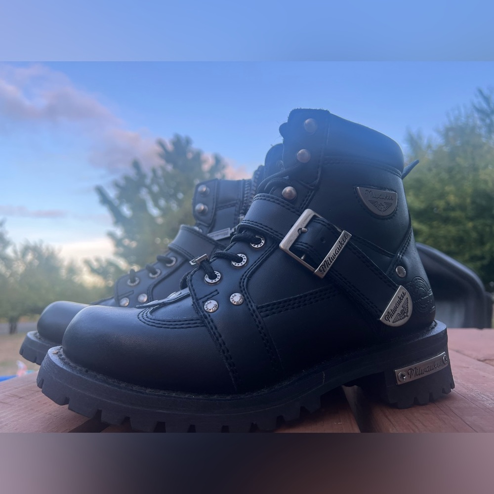 Milwaukee Road Captain Boots